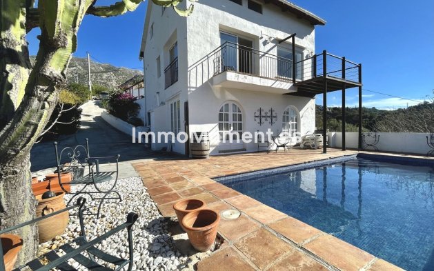 Reventa - Villa - Interior  - Istán