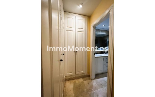 Wiederverkauf - Wohnung - Marbella - Puerto Banús