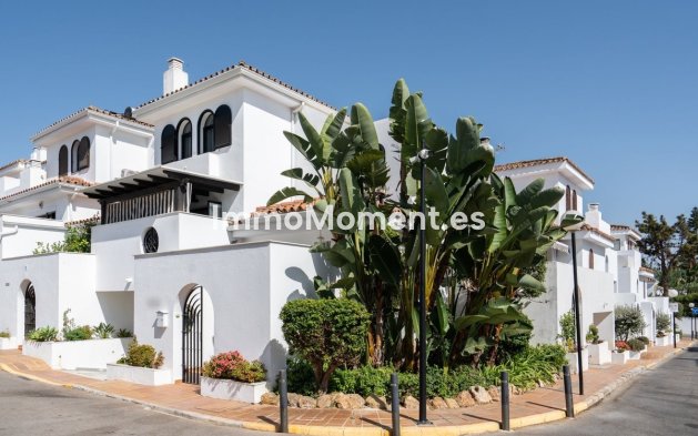 Wiederverkauf - Reihenhaus - Estepona  - Costalita