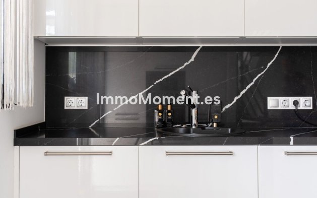 Wiederverkauf - Reihenhaus - Estepona  - Costalita