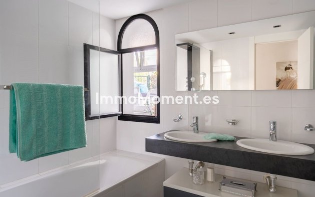 Wiederverkauf - Reihenhaus - Estepona  - Costalita