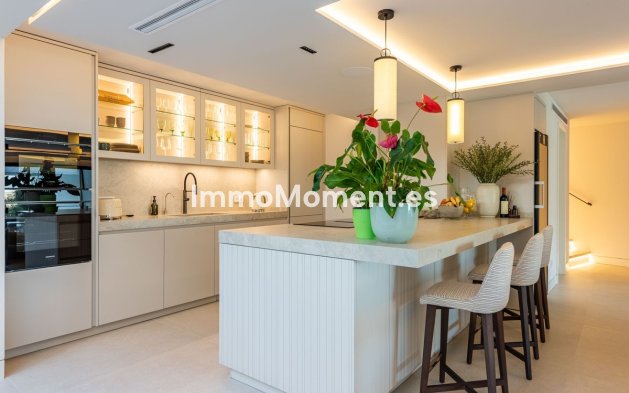 Resale - Townhouse - Marbella - Altos de los Monteros