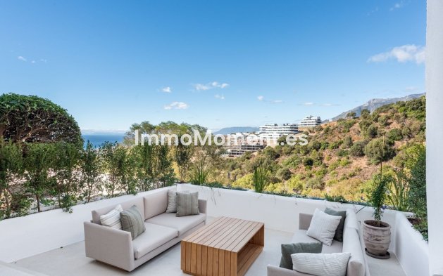 Resale - Townhouse - Marbella - Altos de los Monteros