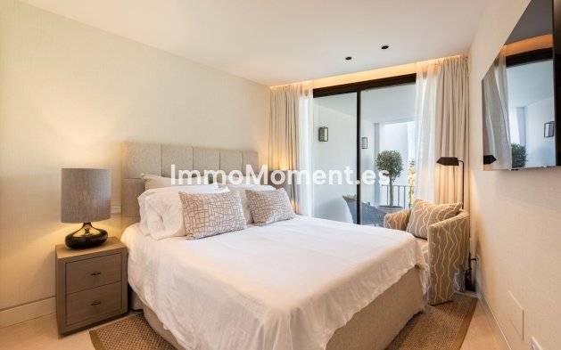 Resale - Townhouse - Marbella - Altos de los Monteros