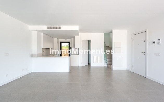 Resale - Villa - Estepona - Atalaya