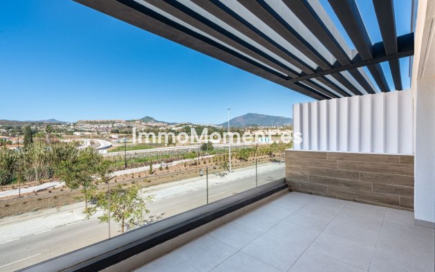 Resale - Villa - Estepona - Atalaya