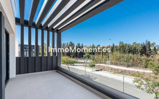 Resale - Villa - Estepona - Atalaya