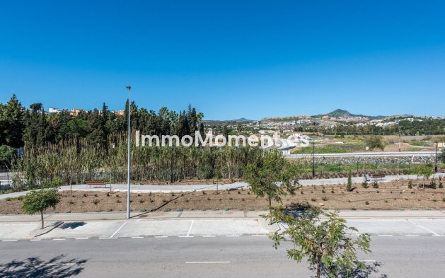 Resale - Villa - Estepona - Atalaya