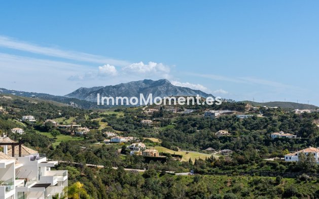 Resale - Apartment - Benahavís - Benahavís Centro