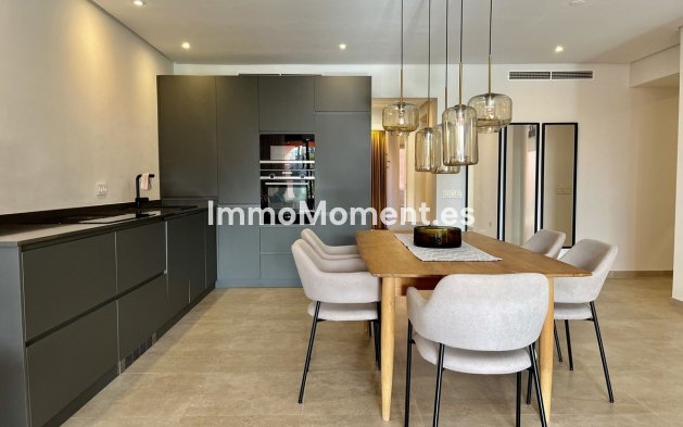 Revente - Appartement - Estepona  - Estepona Centro