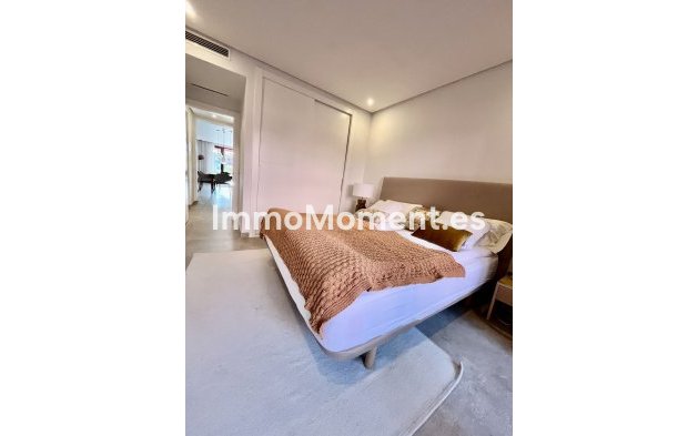 Revente - Appartement - Estepona  - Estepona Centro