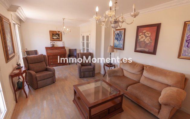 Wiederverkauf - Wohnung - Estepona  - Estepona Centro