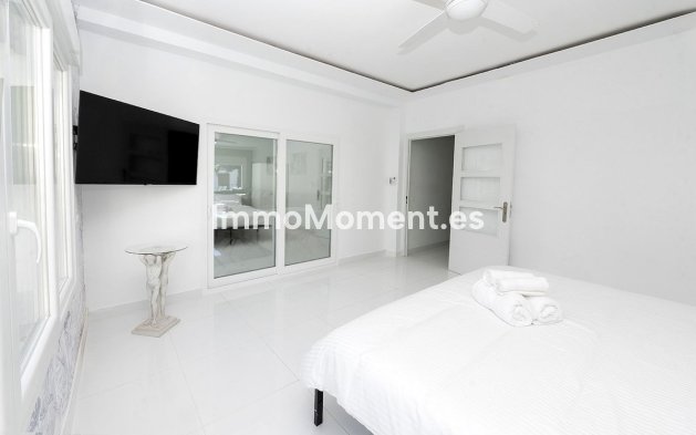 Revente - Villa - Benalmadena - Benalmadena Centro