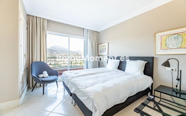 Resale - Apartment - Marbella - Nueva Andalucía