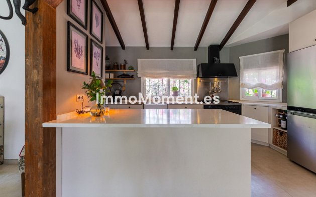 Wiederverkauf - Villa - Estepona  - New Golden Mile