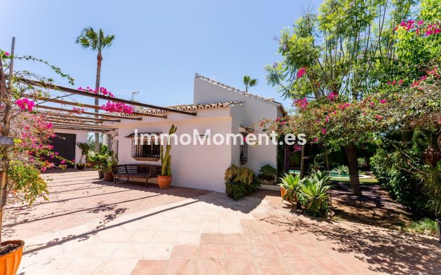 Wiederverkauf - Villa - Estepona  - New Golden Mile