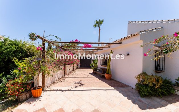 Wiederverkauf - Villa - Estepona  - New Golden Mile