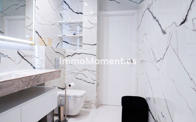 Wiederverkauf - Wohnung - Marbella - Nueva Andalucía