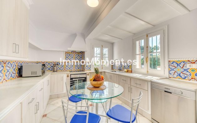 Bestaande woning - Villa - Marbella - Nueva Andalucía