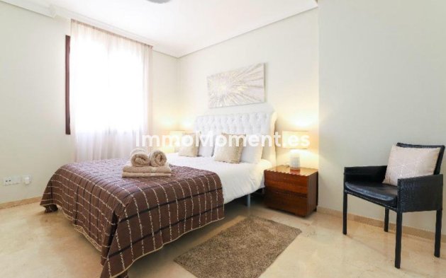 Wiederverkauf - Wohnung - Marbella - Nueva Andalucía