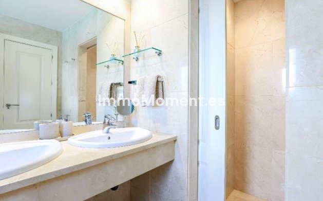 Wiederverkauf - Wohnung - Marbella - Nueva Andalucía