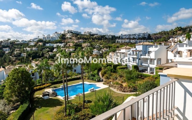 Resale - Apartment - Benahavís - Los Arqueros