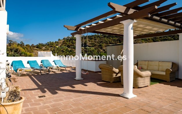 Resale - Apartment - Benahavís - Los Arqueros