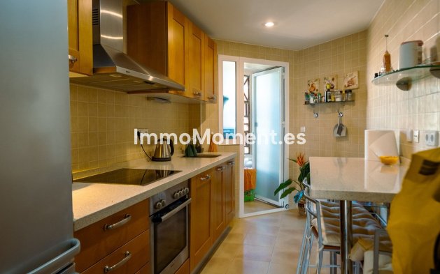 Resale - Apartment - Benahavís - Los Arqueros