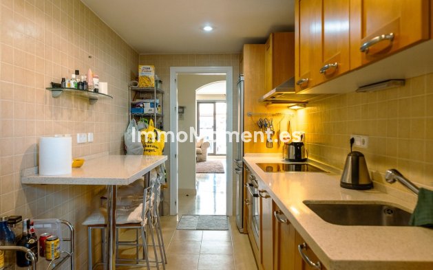Resale - Apartment - Benahavís - Los Arqueros