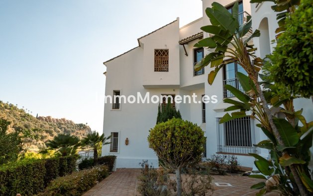 Resale - Apartment - Benahavís - Los Arqueros