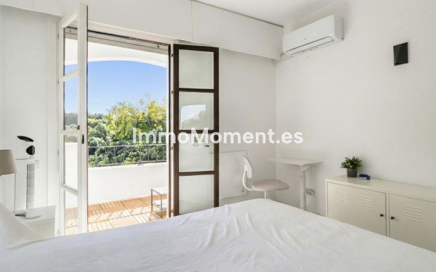 Reventa - Apartamento - Benahavís - Los Arqueros