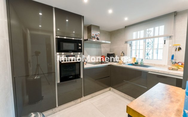 Wiederverkauf - Reihenhaus - Estepona  - New Golden Mile