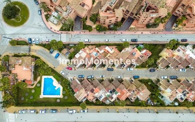Wiederverkauf - Reihenhaus - Estepona  - New Golden Mile