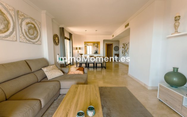 Wiederverkauf - Wohnung - Estepona  - Atalaya