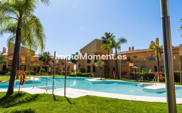 Wiederverkauf - Wohnung - Estepona  - Atalaya