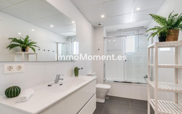 Wiederverkauf - Wohnung - Marbella - Nueva Andalucía