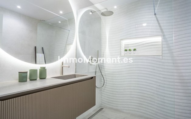 Wiederverkauf - Wohnung - Marbella - Nueva Andalucía