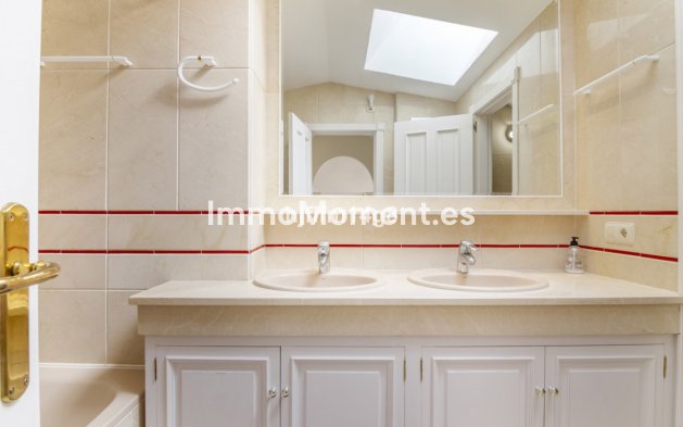 Wiederverkauf - Wohnung - Marbella - Nueva Andalucía