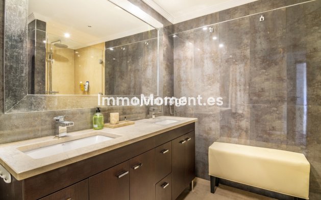 Revente - Appartement - Marbella - Nueva Andalucía