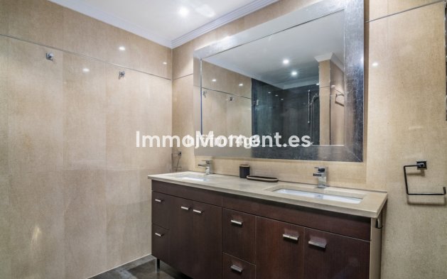 Revente - Appartement - Marbella - Nueva Andalucía