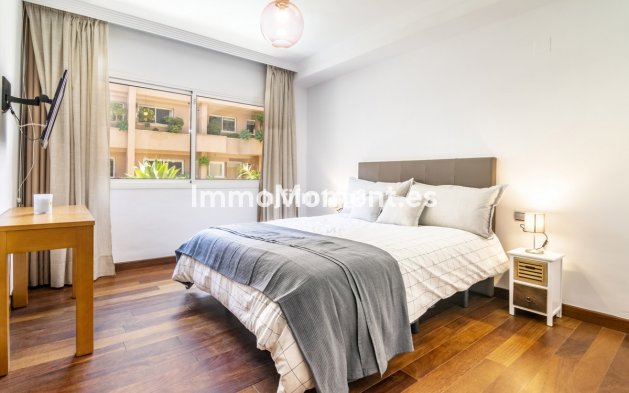 Revente - Appartement - Marbella - Nueva Andalucía