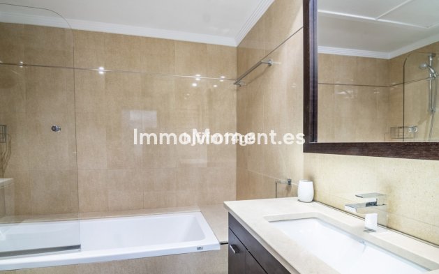 Revente - Appartement - Marbella - Nueva Andalucía