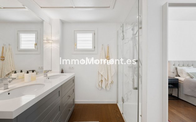 Wiederverkauf - Wohnung - Marbella - Nueva Andalucía