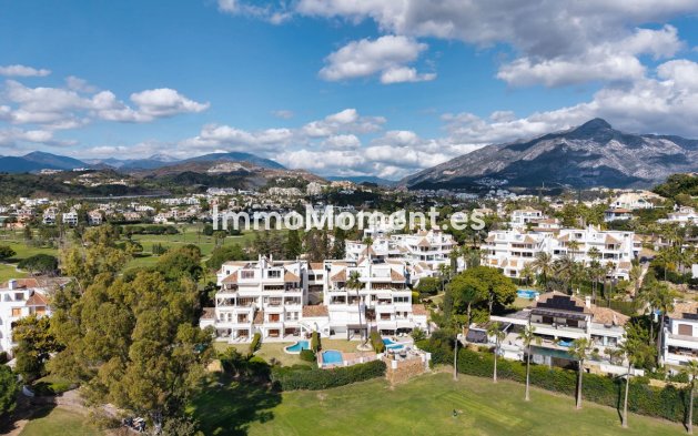 Wiederverkauf - Wohnung - Marbella - Nueva Andalucía