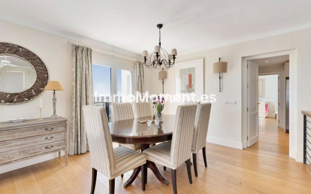 Revente - Villa - Marbella - Nueva Andalucía