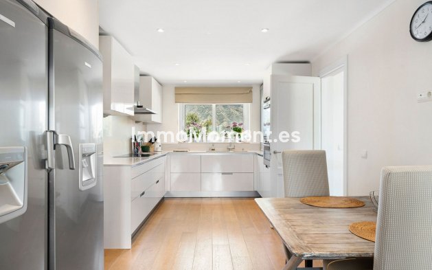 Revente - Villa - Marbella - Nueva Andalucía