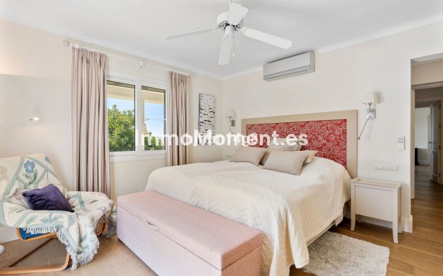 Revente - Villa - Marbella - Nueva Andalucía