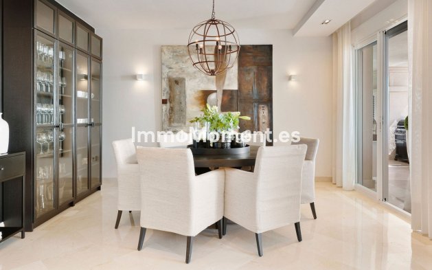 Wiederverkauf - Wohnung - Marbella - Nueva Andalucía