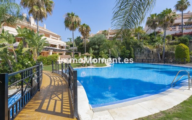 Wiederverkauf - Wohnung - Marbella - Nueva Andalucía