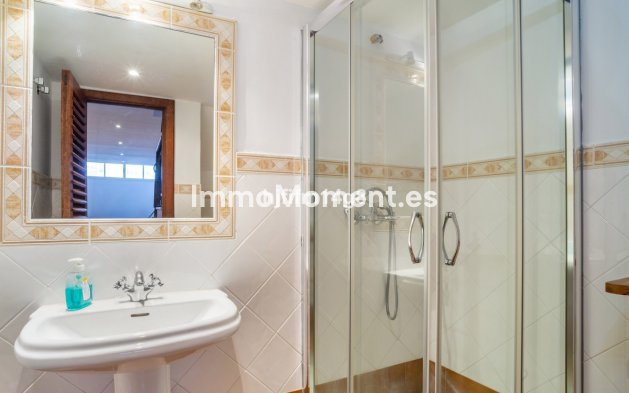 Resale - Townhouse - Marbella - Nueva Andalucía